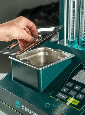 Минимизирует простой СТО